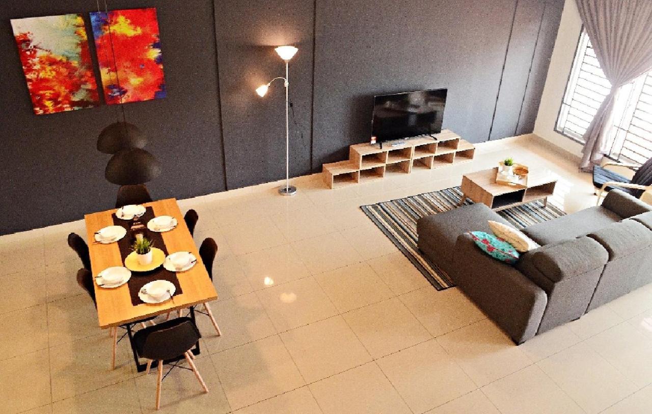 Desaru Cosy Homestay - Near Waterpark, Beach, Rapid -Wifi, Tvbox, Steamboat, Bbq Available Εξωτερικό φωτογραφία