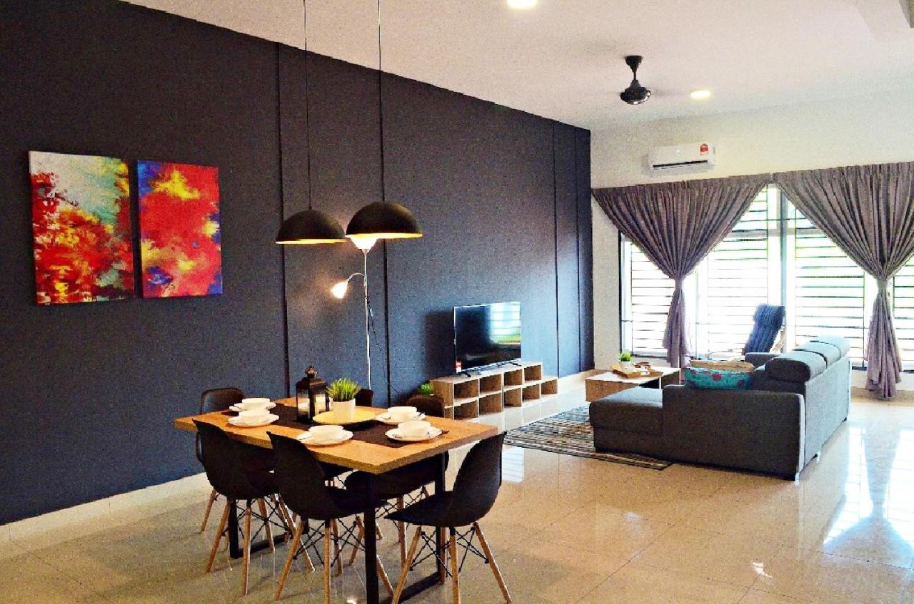 Desaru Cosy Homestay - Near Waterpark, Beach, Rapid -Wifi, Tvbox, Steamboat, Bbq Available Εξωτερικό φωτογραφία