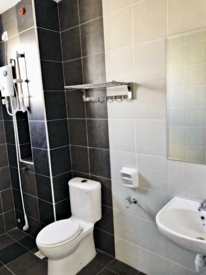 Desaru Cosy Homestay - Near Waterpark, Beach, Rapid -Wifi, Tvbox, Steamboat, Bbq Available Εξωτερικό φωτογραφία